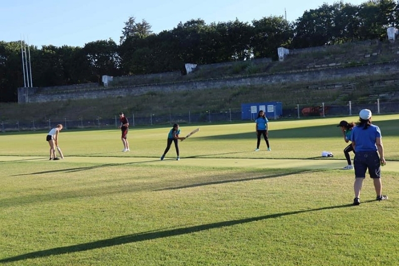Outdoor Cricket Berlin